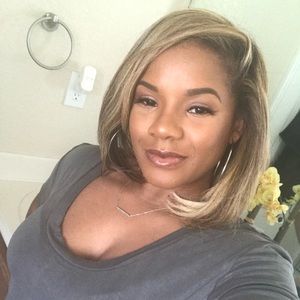 Meet your Posher, Whitney